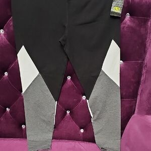 Athletic Works Black and Gray Leggings with Geometric Design